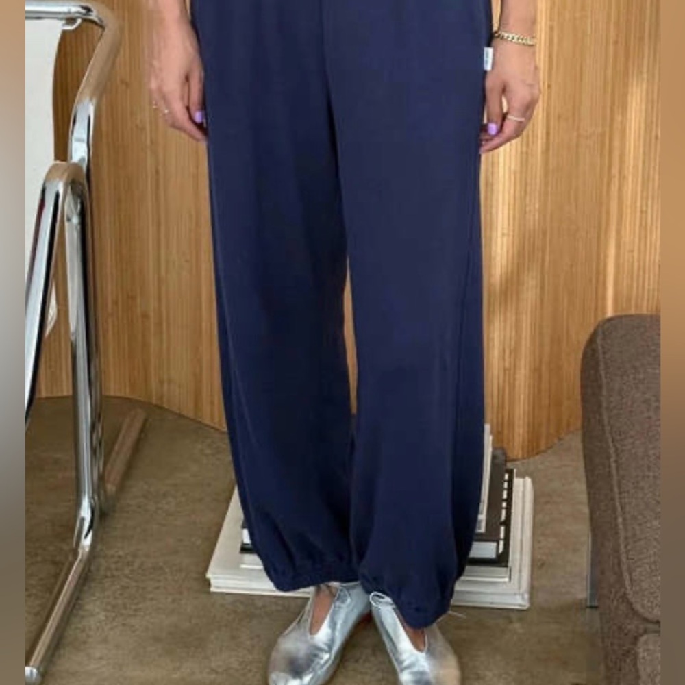 Le Bon Shoppe Relaxed Wide-Leg Balloon Navy Pants with Elastic Hem